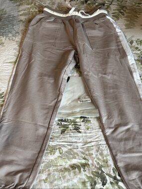 NIB Werk W SZ Med Taupe Track Joggers w/White Side Stripe waist 13” inseam 27”